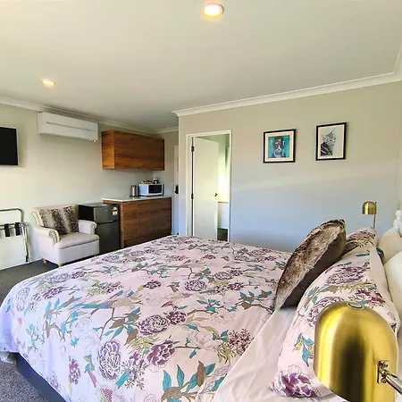 Alice Garden Villa Lake Tekapo Exterior photo